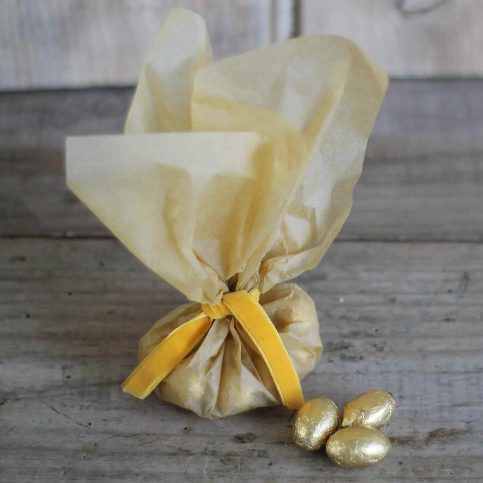 Gold Foil Mini Eggs x 10