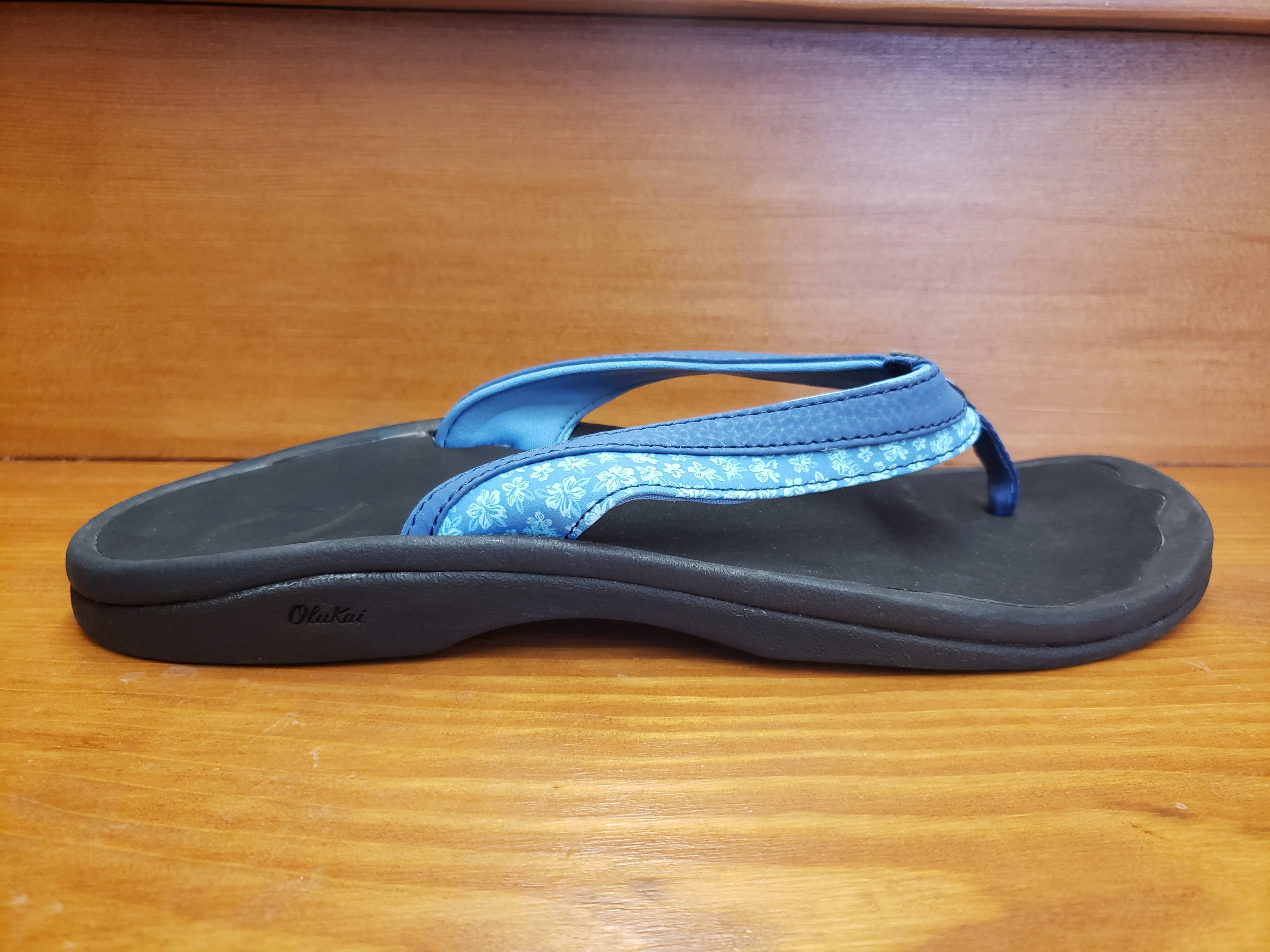 Olukai Ohana Koa flip flop Navy Floral 20368-5440