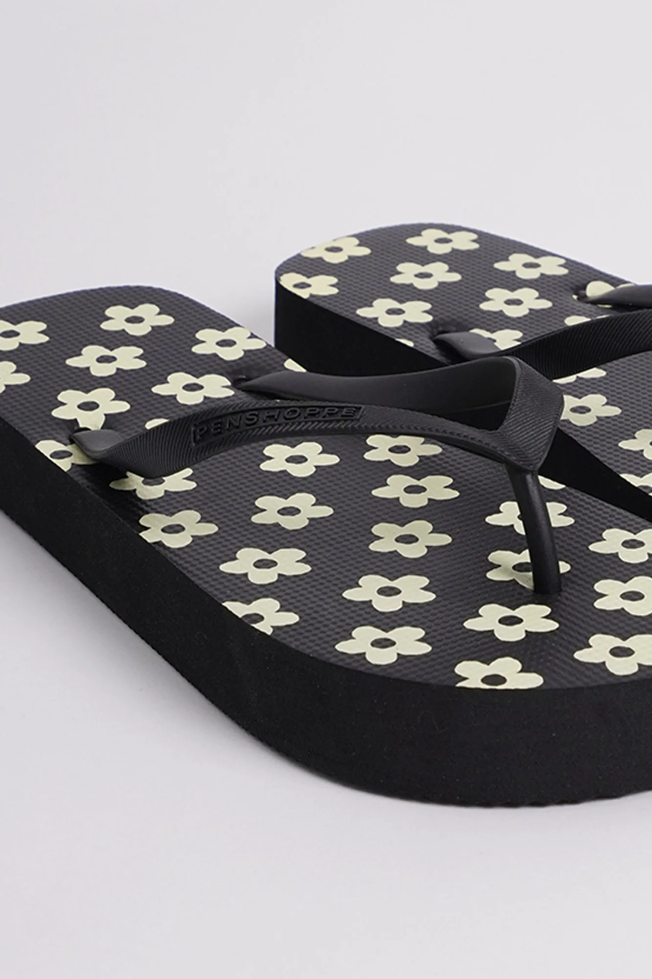 Women's All Over Printed Platform Flip Flops