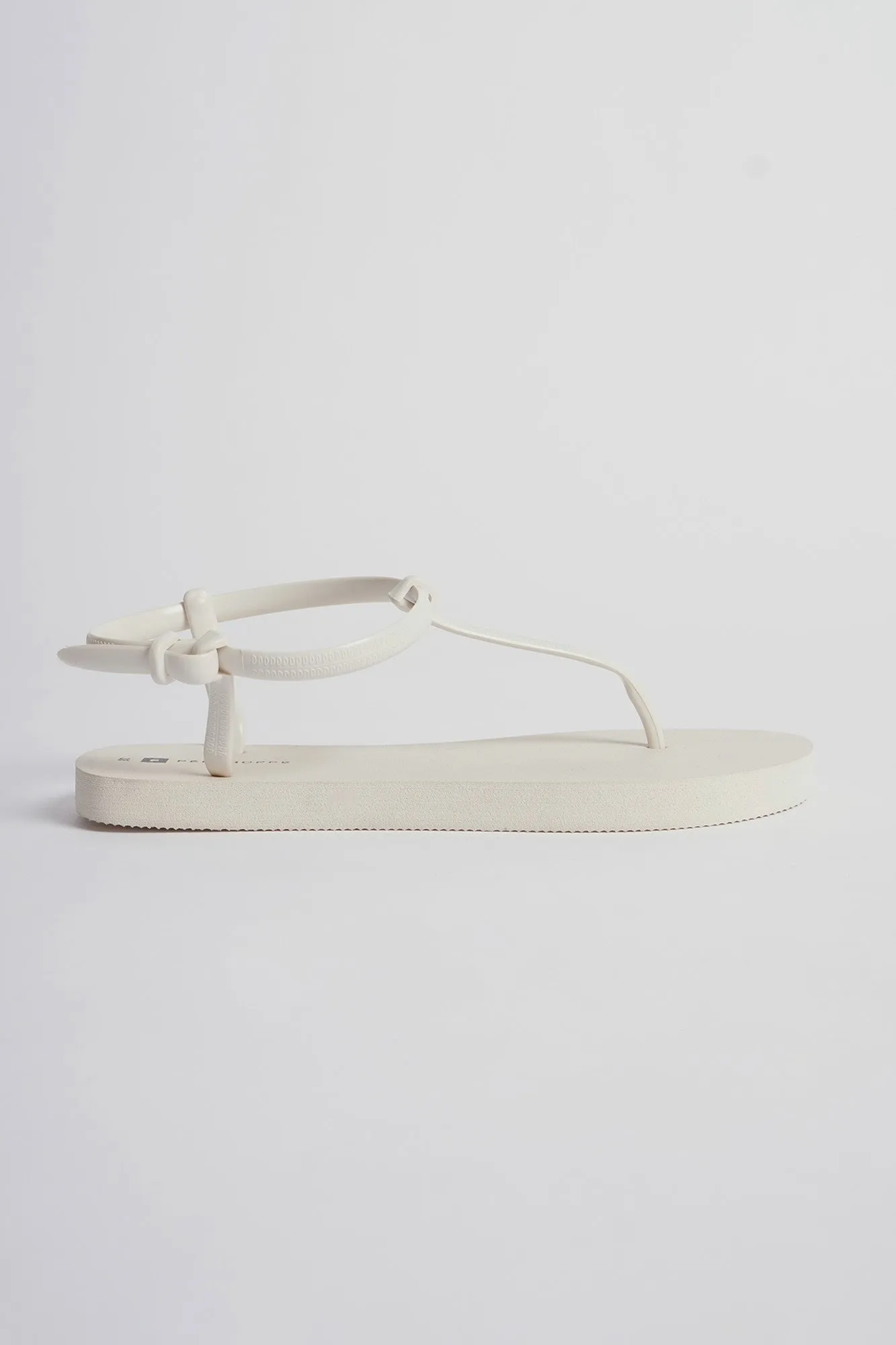 Women's Y-Strap Flip Flops